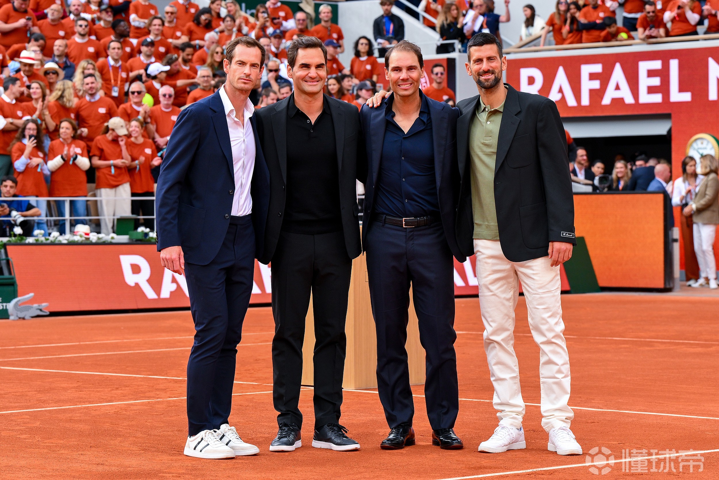 开云体育-纳达尔重返赛场，表现优异首场状态出色，MAD观众沸腾！观众掌声雷动的简单介绍