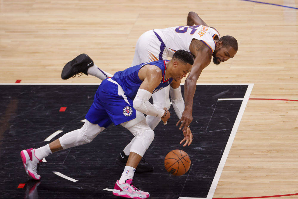 开云体育-关于赛前亚洲杯焦点战，菲尼克斯太阳完成门线救险，管理层满意，年轻球员获得机会的信息