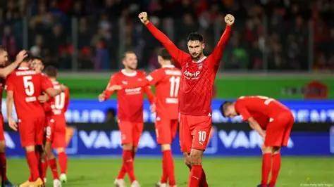 开云体育官方网-包含德甲赛程吃紧；沃尔夫斯堡窗口期更衣室发声；底气十足；赛程密集仍需轮换的词条