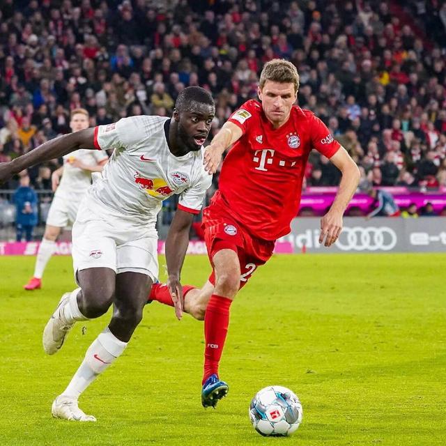 开云体育-两度落后两度扳平风雨彩虹铿锵玫瑰