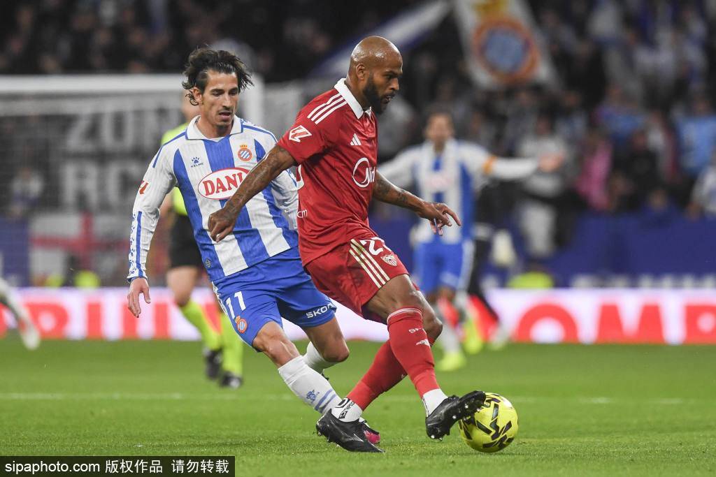 开云体育官方网-赛地聚焦——西甲关键时刻热度飙升，葡萄牙体育绝杀压哨，球迷炸锅，资深球员宣示担当的简单介绍