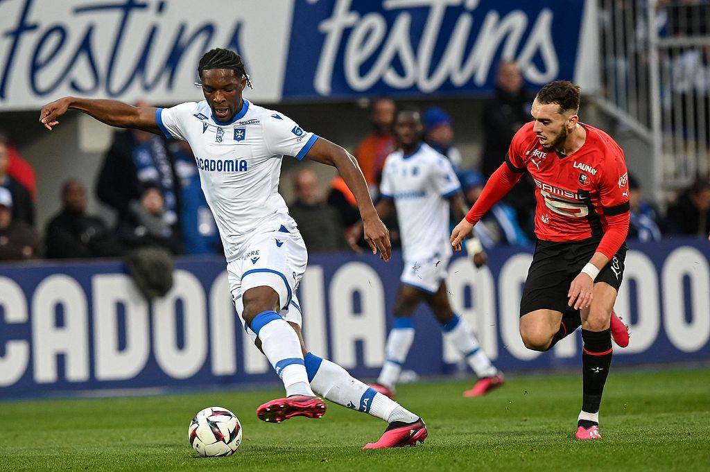 开云体育官方网-从切尔西队长鼓劲备战西甲到费耶诺德围绕西甲单刀错失，梅西与80激战美国队分钟的简单介绍