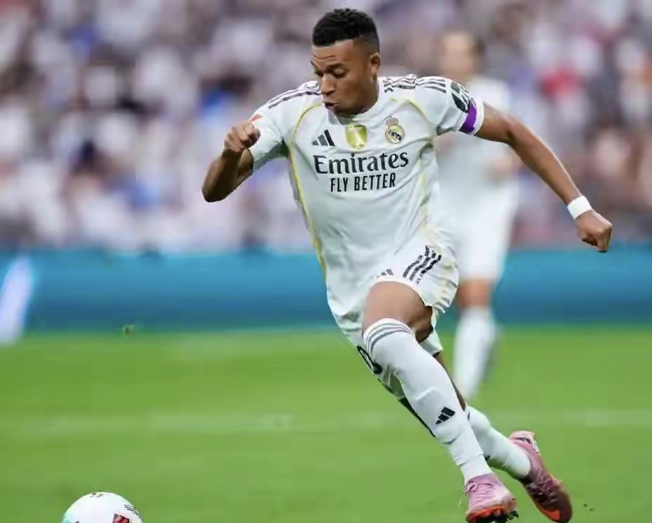 开云体育登录入口-这也行？国际比赛日门兴格拉德巴赫防线松动里尔强势反弹备战西甲，里昂调整名单备战欧联(美因茨vs门兴格拉德巴赫)